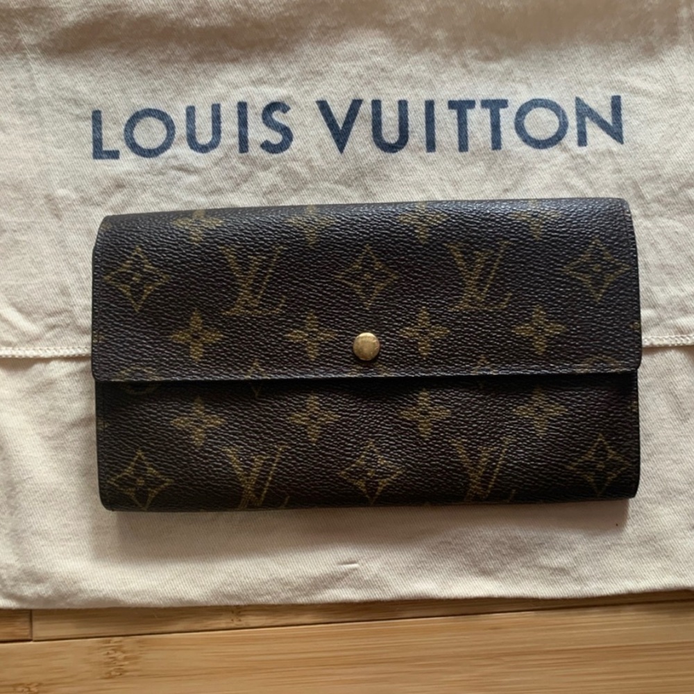 Louis Vuitton Sarah Wallet